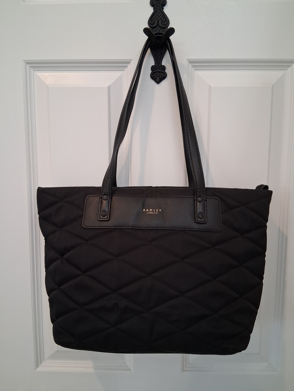 RADLEY LONDON Black Quilted Shoulder Tote